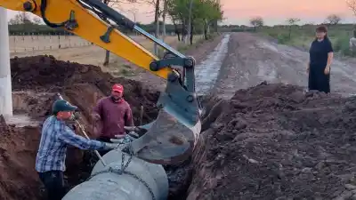 Colonia El Simbolar: los trabajos que buscan evitar que el agua se meta en los barrios