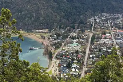 Siete empresas se pelean por una planta clave en Chapelco: lo que hay detrás de la millonaria obra
