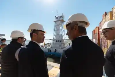 Valdés viaja a Francia con un objetivo que puede cambiar la economía correntina