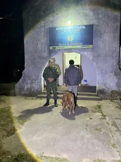 Lo pararon en un control de rutina en Goya y no podían creer lo que escondía bajo el asiento