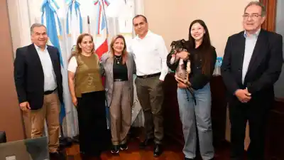 Santiago llora al Polaco Riemersma: el gesto que sus amigos le proponen a la intendente