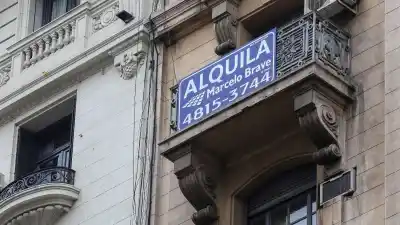 El mecanismo que ya desaloja sin juez: quién queda en la calle y qué busca acelerar Milei