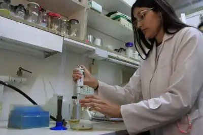 La vacuna oral que Tucumán tiene en el laboratorio y podría cambiar la prevención en chicos
