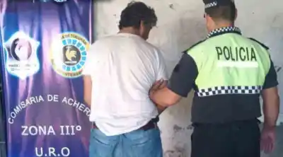 Acheral: Fue detenido por agredir a su esposa con un hacha