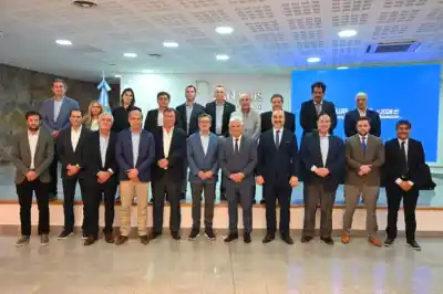 Poggi se reunió con la UIA y les mostró los planes que cambiarían el futuro de San Luis