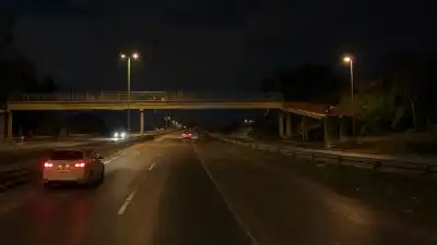 Manejaba de madrugada por la Ruta 66: lo que encontraron al lado del arroyo después del vuelco