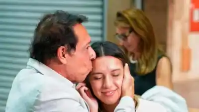 La joven abogada regresa al país tras dos meses en Brasil por una causa que conmocionó