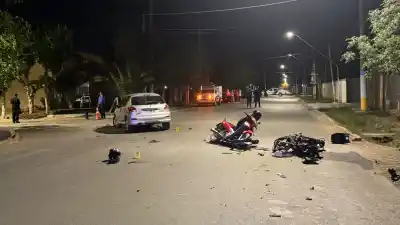 Iban en moto a la 1:30 de la mañana y terminaron internados: la secuencia que nadie esperaba en Rawson
