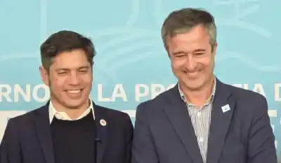 Lobería: Kicillof llevó una ambulancia y más de 1.000 escrituras, pero Barrena dejó una frase que lo cambia todo