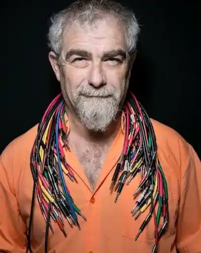 El hombre que grabó a Charly, Soda y los Redondos llega a San Juan y va a mostrar cómo se cocinaron esos discos