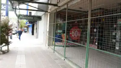 El lunes los comercios de Neuquén bajan las persianas: el motivo que pocos esperaban