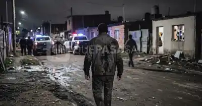 Le tiró aceite y quiso prenderle fuego: el pasado violento que une a los dos vecinos de General Mosconi