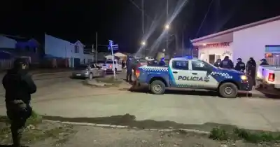 La fiesta clandestina que la Policía no esperaba encontrar en el barrio Patagonia