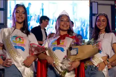 Los galpones del puerto se vistieron de fiesta: quién es la nueva reina de las Carrozas