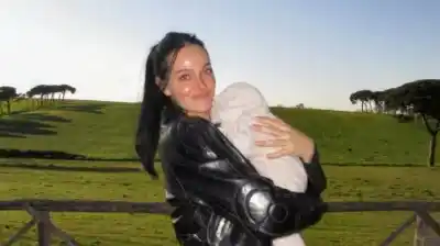 ¿Quién será la madrina de la hija de Oriana Sabatini y Paulo Dybala? La elección que conmovió a todos