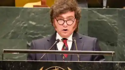 Milei volvió de Nueva York sin respaldo y con una bomba que le puede explotar antes de las elecciones