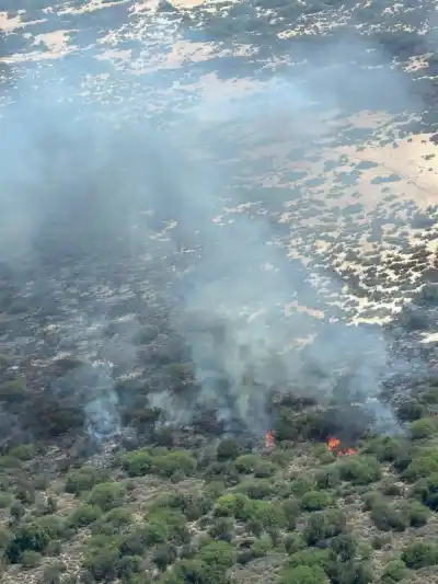 Los sobrevuelos que revelaron qué focos de incendios siguen vivos en Catamarca