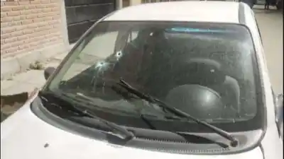 Centenario: dos balaceras en una hora y un auto baleado en medio de la madrugada