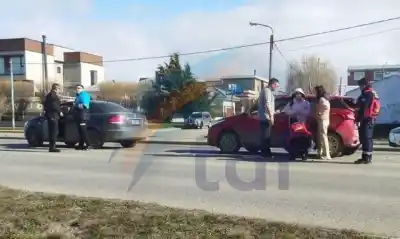 Frenó en la ruta 3 en Río Grande y la cadena terminó con una nena de 10 años en ambulancia