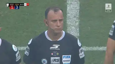 La final que Central le ganó a Estudiantes terminó a las piñas y con un árbitro neuquino en el ojo de la tormenta