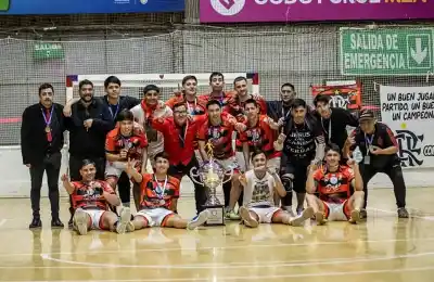 Flamengo acariciaba el título, pero la final se le complicó de golpe: apareció Colivoro