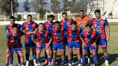 El penal que cambió todo: Tesorieri dio vuelta un partido increíble y es líder