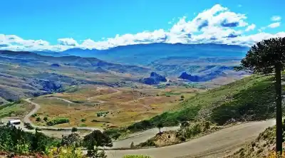 El zigzag de ripio que pone a prueba a los viajeros en Neuquén