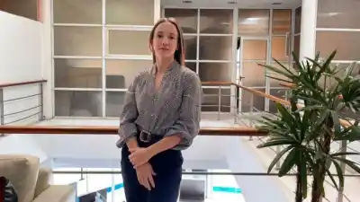 Dejó Paraná a los 11 para bailar en el Colón y hoy maneja el negocio familiar que exporta a todo el mundo