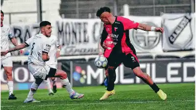 Colón se fue de Floresta sin patear al arco y el dato que más duele no es el empate