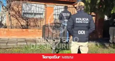 Allanamientos en Caleta Olivia: se llevaron una camioneta y algo que no esperaban encontrar