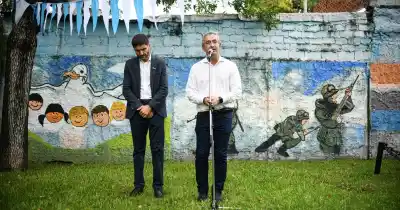 Un homenaje que une a todo un barrio: lo que ocurrió en la plaza que lleva el nombre de un héroe