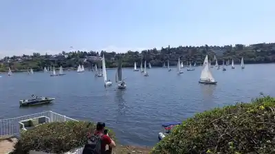 El lago San Roque se llenó de velas: 70 embarcaciones y una regata que cumple 20 años