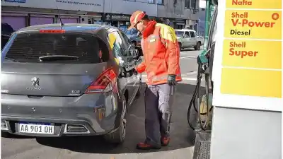El nuevo precio de la nafta en Santa Fe: llenar el tanque ya duele en el bolsillo