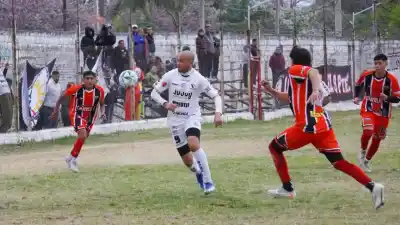 Zapla tiene la chance servida en el Fabrizzi: con un empate le alcanza para seguir en el torneo