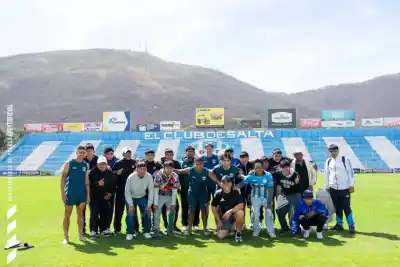 Gimnasia recibe a un rival directo y con un viejo conocido en el banco: lo que se juega en el Gigante