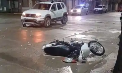 Lo dieron de alta tras el choque en Rawson, pero horas después su pareja volvió a llamar a la ambulancia