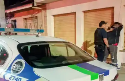 Se hacía pasar por municipal para entrar a casas de abuelos: lo que llevaba encima lo delató