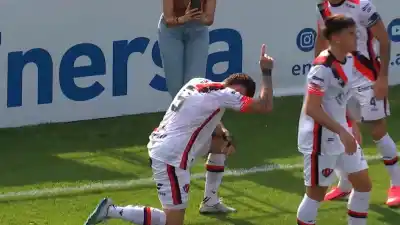 Patronato lo tenía liquidado en el Grella, pero a los 27 minutos pasó algo que heló la cancha
