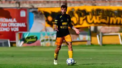 Mitre visita a San Miguel en una final silenciosa: el detalle que puede condenarlo