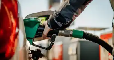 Cargar nafta en Punta Arenas antes de volver: el número que sorprende a los santacruceños