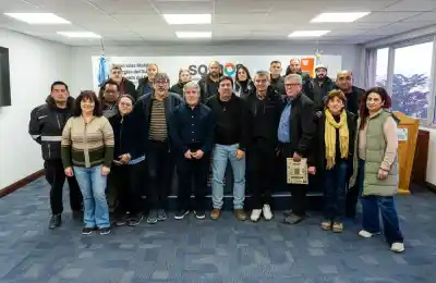 Trabajadores viales de toda la Patagonia desembarcan en Tierra del Fuego: el motivo que los trae