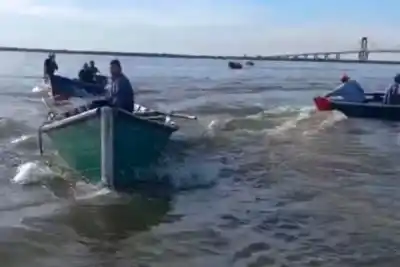 20 canoas, pescado de contrabando y un operativo que terminó sin detenidos: qué pasó en el Paraná
