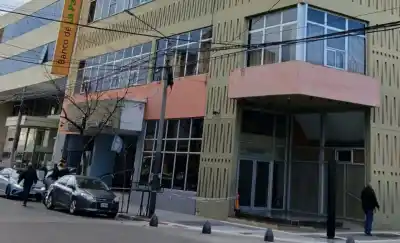 Jubilados docentes van a Casa de Gobierno con un pedido que Ziliotto escuchará de cerca