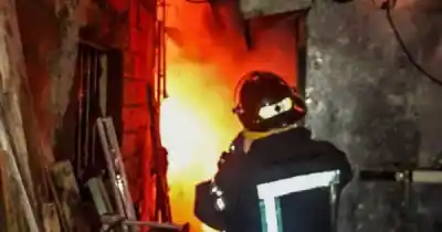 Se despertó R�o Gallegos a las 1 de la ma�ana: lo que pasaba en el fondo de una casa de calle �valos