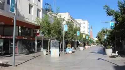 El lunes San Juan se queda sin comercios: quiénes no abren y hasta cuándo
