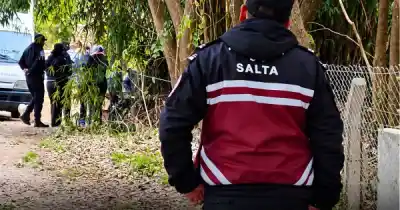 Encontraron a un adolescente sin vida en un canal de Las Lajitas: la hipótesis que maneja la Justicia