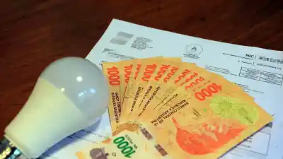 Pagan la luz con boletas de casi dos millones y ahora los hoteleros catamarqueños van por todo