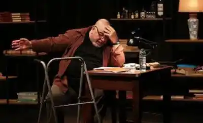 El actor que se juró un papel a los 20 años llega a Santa Rosa con una obra que habla de la crisis del teatro
