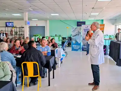 El sábado que cientos de abuelos de San Luis no se quisieron perder: qué encontraron en el Hospital Central