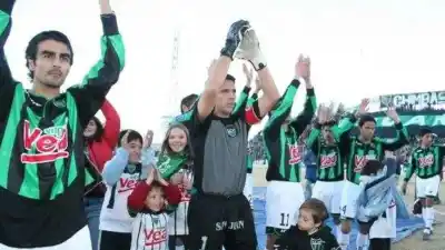 Fue fundado en una peluquería, pero lo que hicieron esos jóvenes cambió el fútbol sanjuanino para siempre
